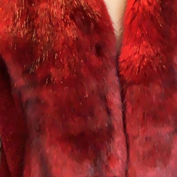 Lisa International Red Faux Fur Collar Chenille Sweater Jacket EUC Size L - Picture 2 of 10